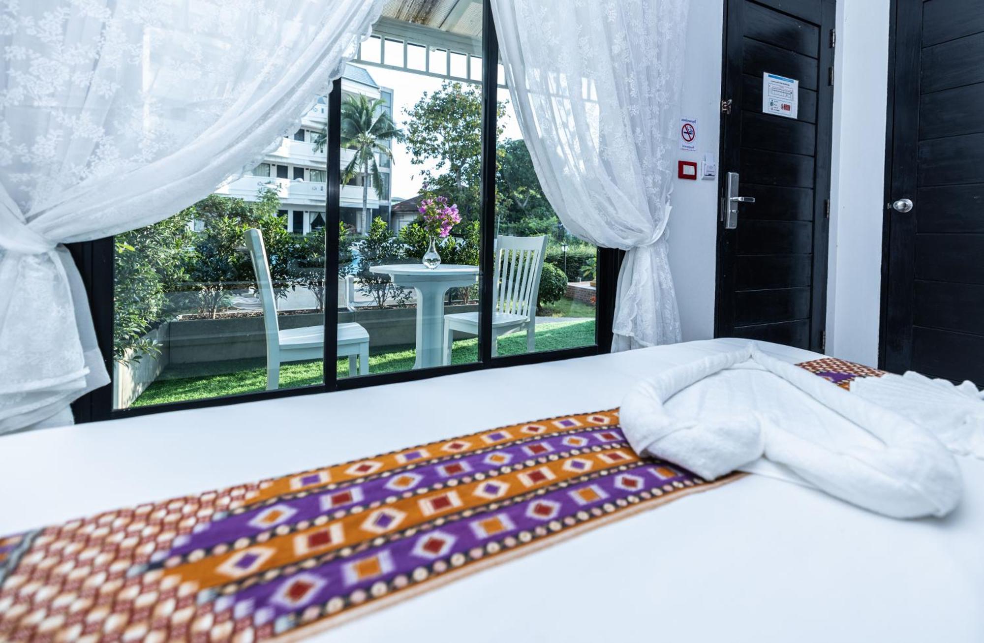 Blue Carina Hotel Phuket Eksteriør billede