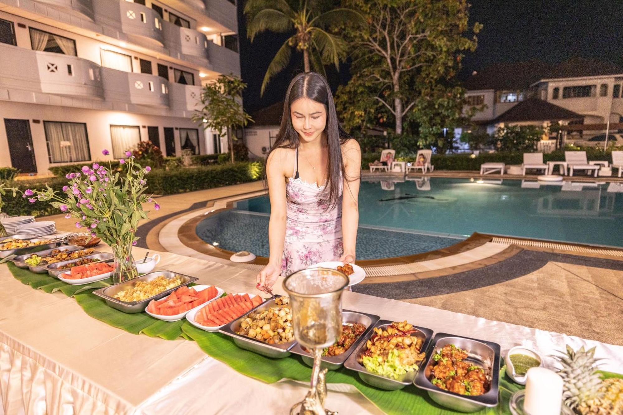 Blue Carina Hotel Phuket Eksteriør billede