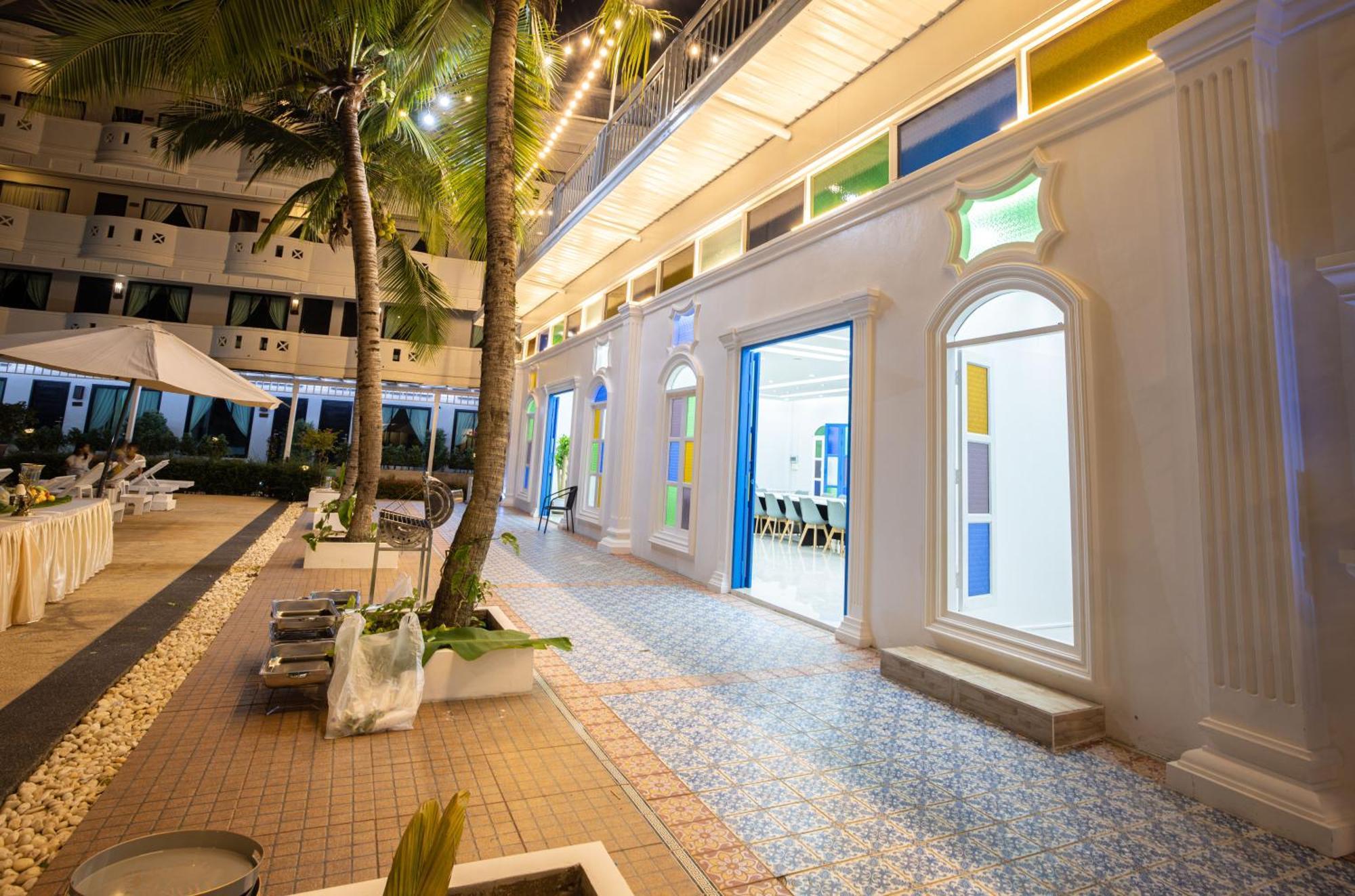 Blue Carina Hotel Phuket Eksteriør billede