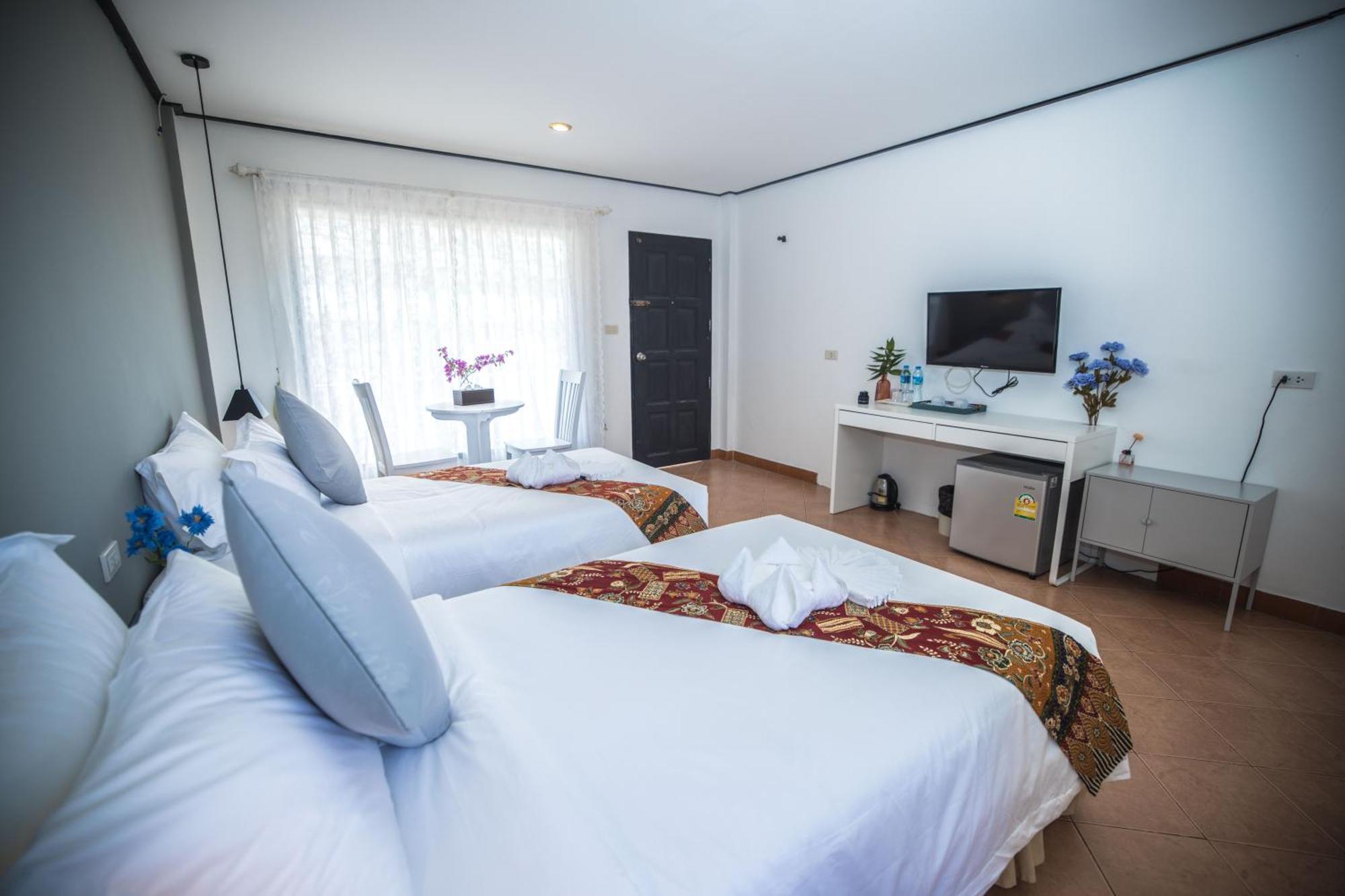 Blue Carina Hotel Phuket Eksteriør billede